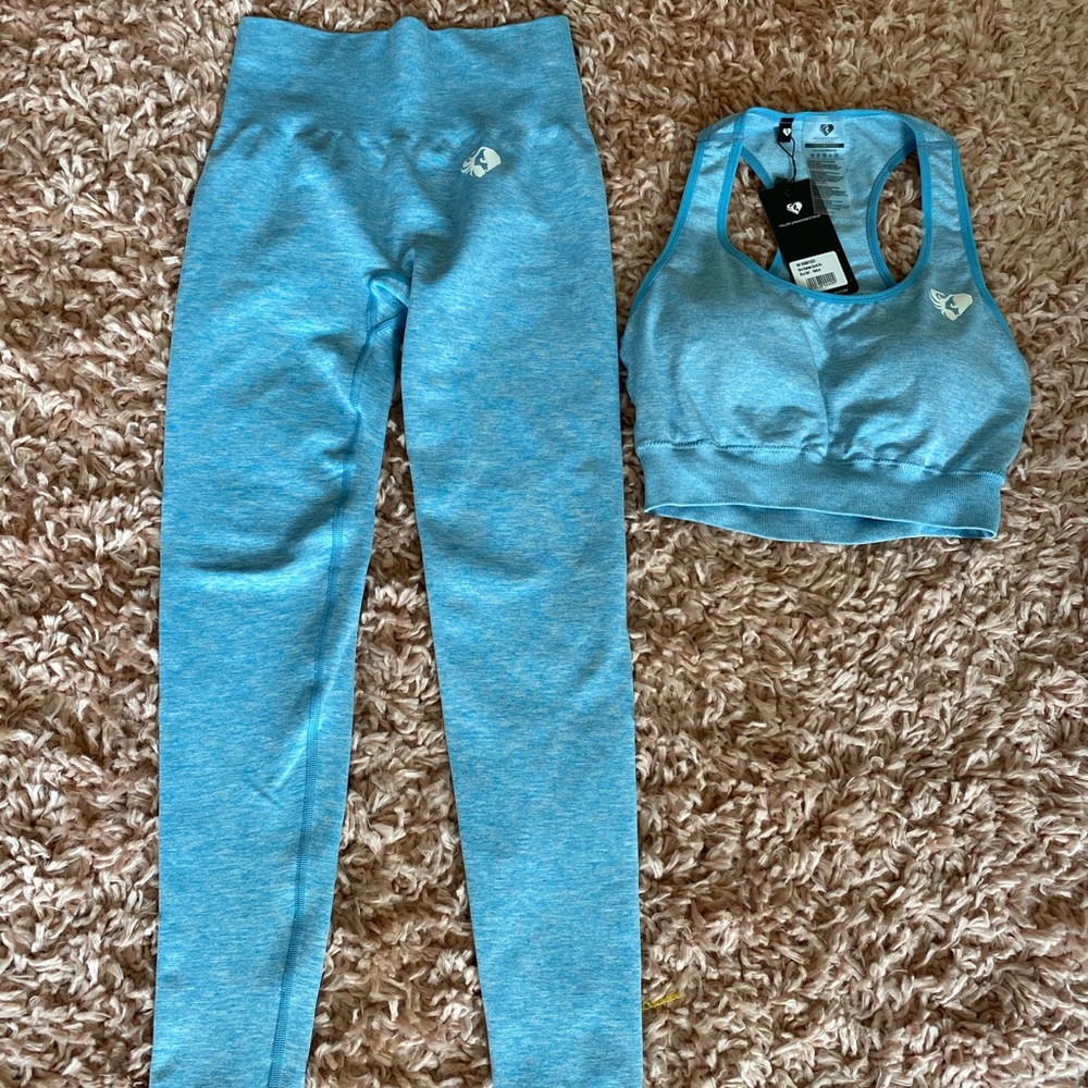 Sport leggings with matching bra